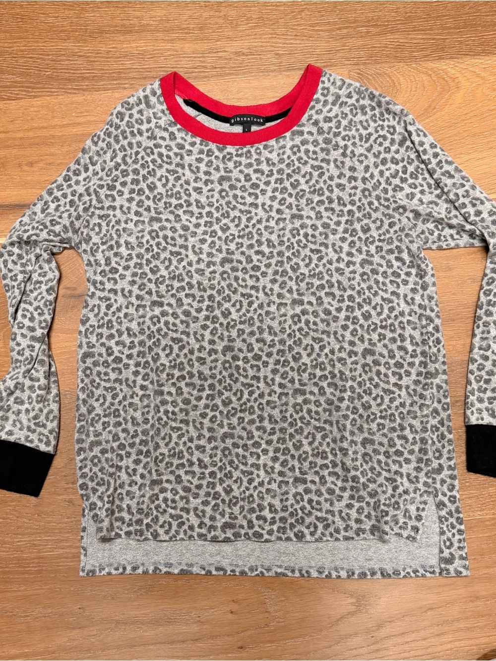 Gibson Look Gray Leopard Crewneck Sweater with Red Trim